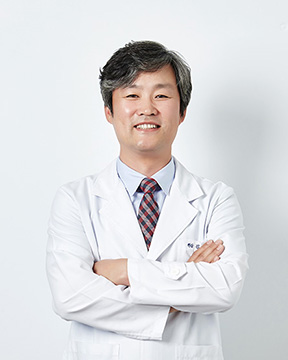 DR. 김대업 원장